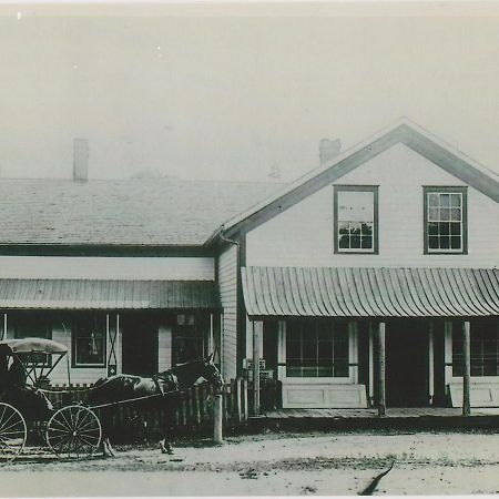 Normandale Century Inn Luaran gambar