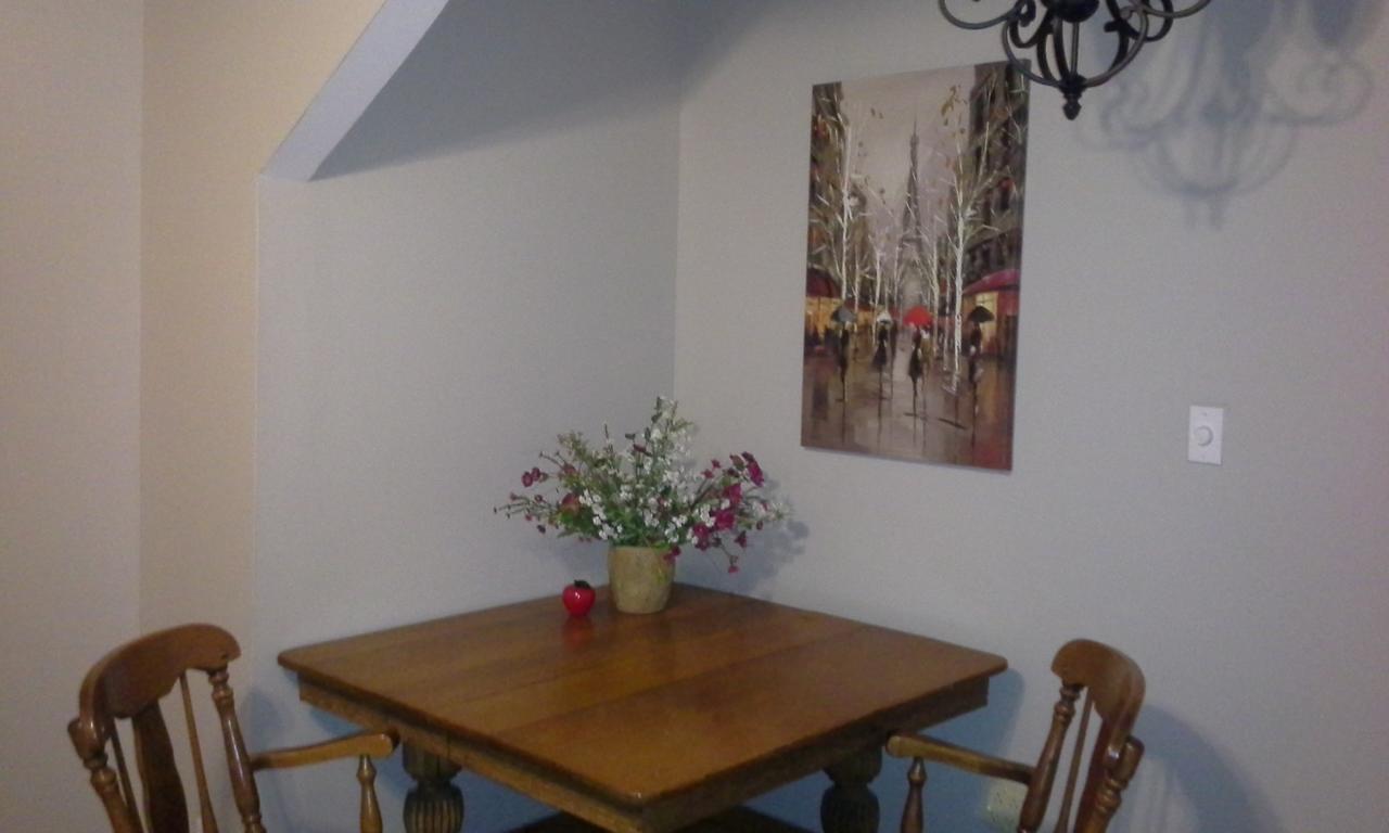 Normandale Century Inn Luaran gambar