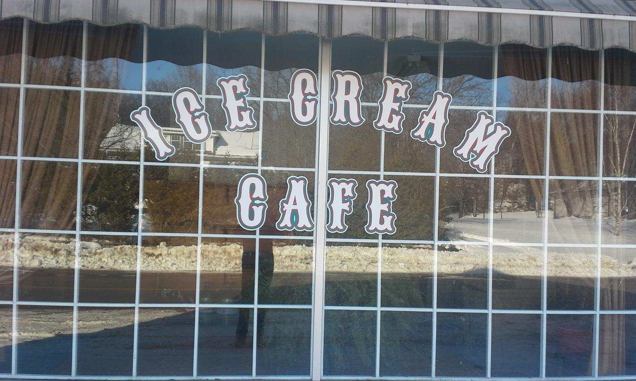 Normandale Century Inn Luaran gambar
